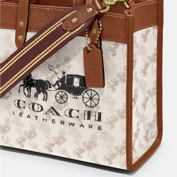 Coach Field Tote 22 With Horse And Carriage Print And Carriage Bag - Picture 3 of 6